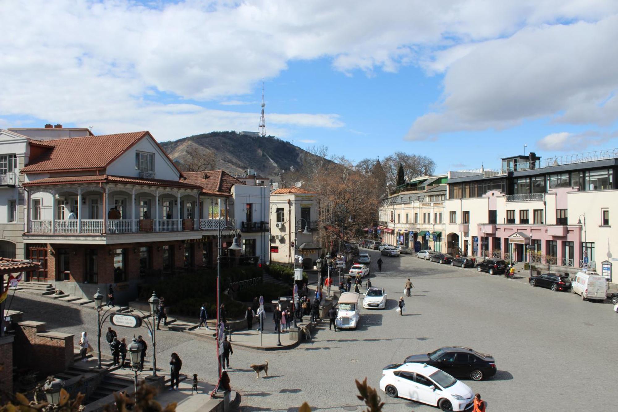Meidan Inn Tbilisi Exterior foto